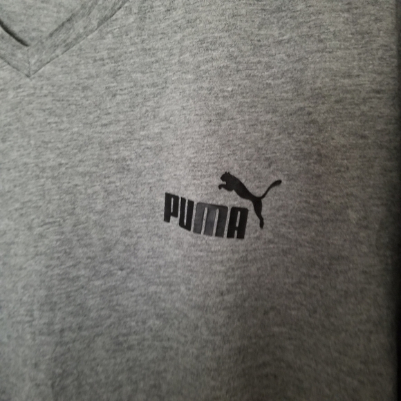 Lot Of 2 Pumas Graphic T-Shirt Mens XL. Puma All Over B&W . And Gray Solid - Picture 6 of 12